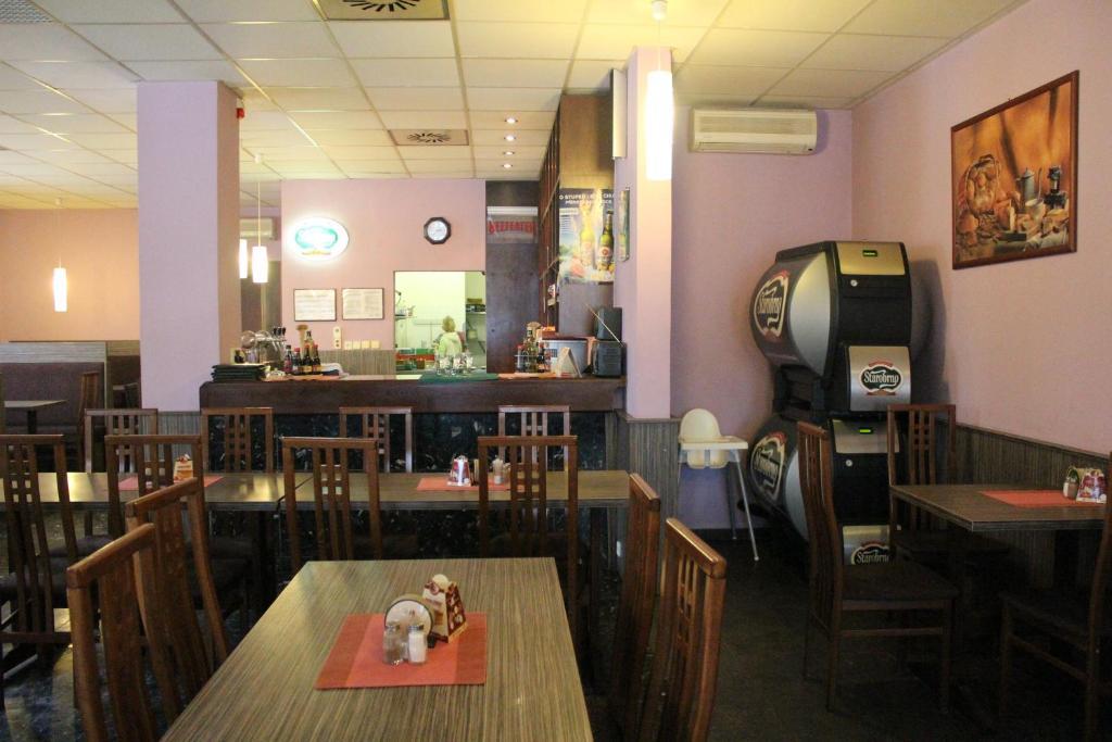 Hotel Bila Ruze เบอร์โน ภายนอก รูปภาพ
